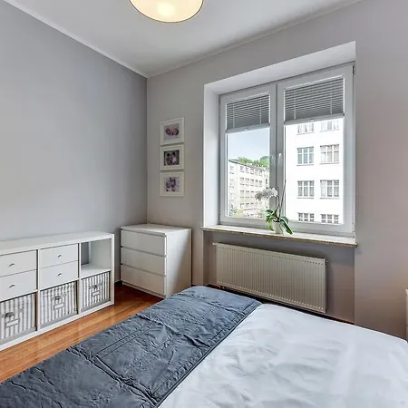 White 76. Srodmiescie 아파트 그디니아