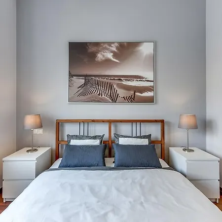 White 76. Srodmiescie アパート グディニャ