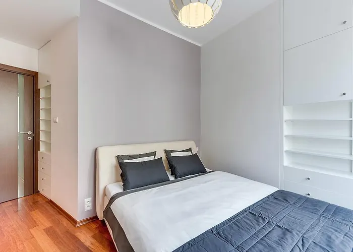 White 76. Srodmiescie Gdynia