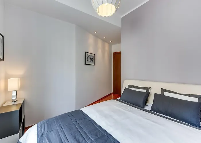 White 76. Srodmiescie Apartament *